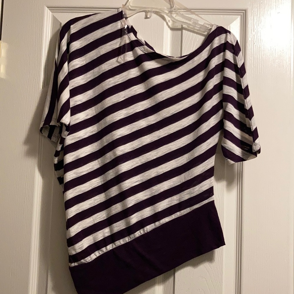 Derek Heart Women’s Off-Shoulder Blouse (size S)